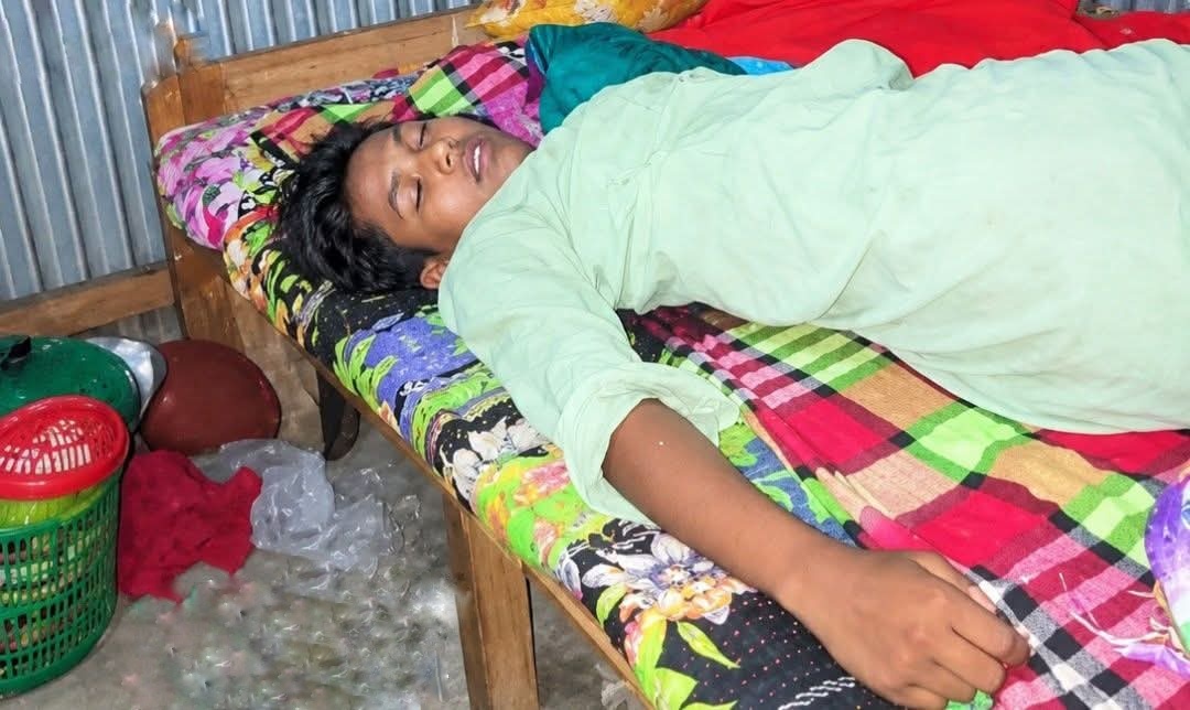 নারায়ণগঞ্জে রিয়া সরেন (১৯) নামে এক সাঁওতাল তরুণীর মরদেহ উদ্ধার
